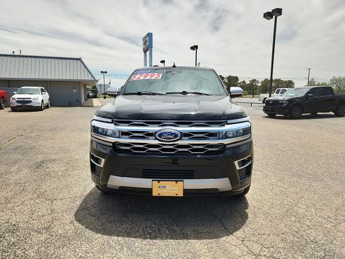 Certified 2023 Ford Expedition Max Platinum RWD image 2