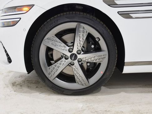 Used 2025 Genesis G80 3.5T Sport Prestige image 6