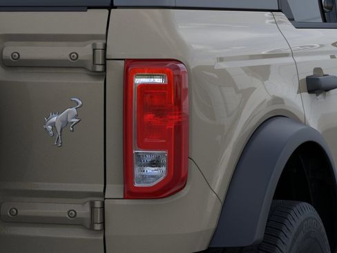 New 2026 Ford Bronco 4-Door image 25