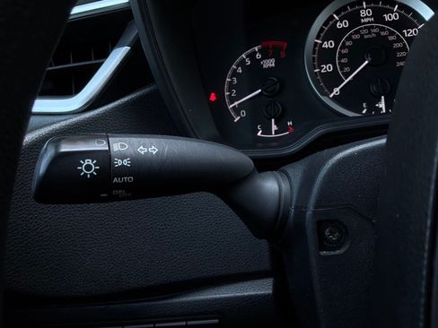 Used 2020 Toyota Corolla LE FWD image 39