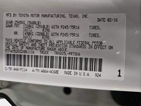 Used 2016 Toyota Tacoma SR5 image 24