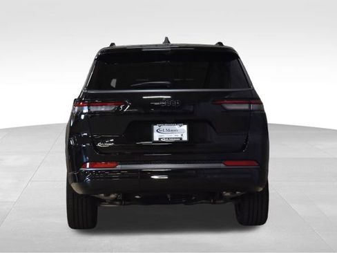 New 2026 Jeep Grand Cherokee L Limited AWD/4WD image 8