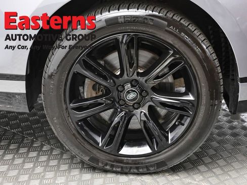 Used 2023 Land Rover Range Rover Velar R-Dynamic S AWD/4WD image 32