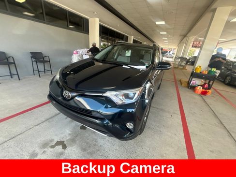 Used 2017 Toyota RAV4 XLE FWD image 8