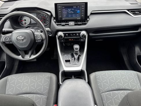 Used 2022 Toyota RAV4 XLE AWD/4WD image 15
