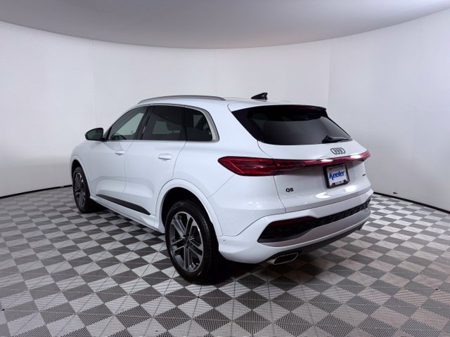 Certified 2025 Audi Q5 Premium w/ Convenience Package AWD/4WD image 5