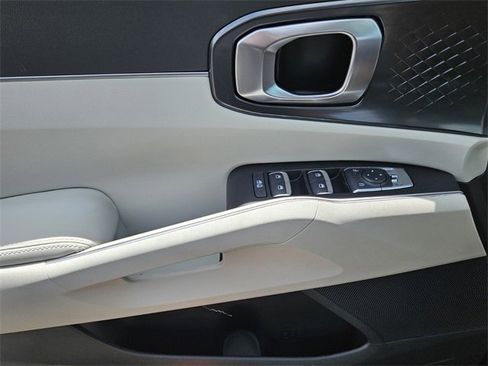New 2025 Kia Sorento S w/ Panoramic Sunroof Package image 22