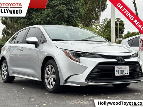 Used 2023 Toyota Corolla LE FWD image 1