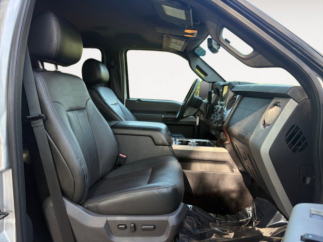 Used 2015 Ford F250 Lariat w/ Lariat Interior Package AWD/4WD image 14