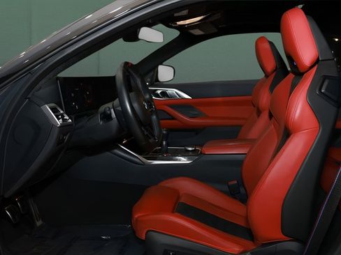 Used 2025 BMW M4 Coupe w/ Executive Package RWD image 10