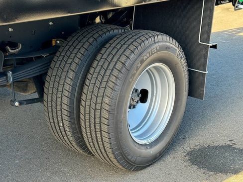 Used 2024 Ford F350 XLT image 23