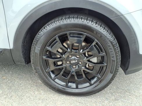 Used 2022 Kia Telluride EX w/ EX Premium Package AWD/4WD image 9