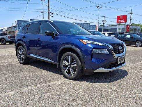 Certified 2023 Nissan Rogue Platinum w/ Platinum Premium Package AWD/4WD image 1
