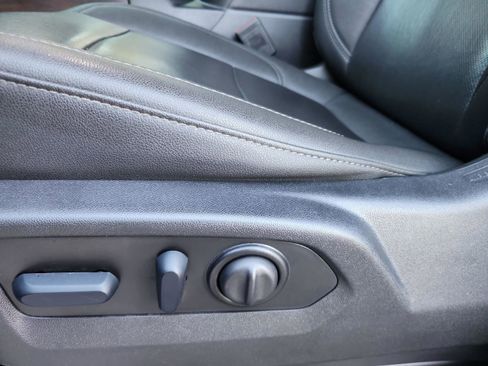 Used 2023 GMC Sierra 3500 SLT w/ SLT Premium Package image 13