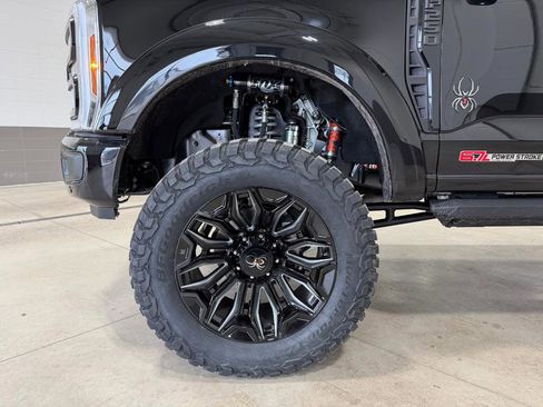 New 2026 Ford F250 Lariat w/ Black Appearance Package image 15