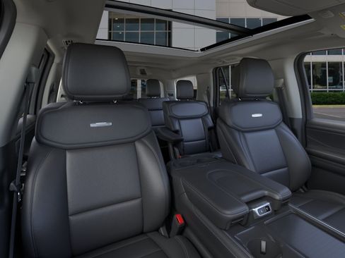 New 2026 Ford Expedition Platinum w/ Driver's Package AWD/4WD image 10