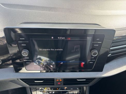 Used 2025 Volkswagen Jetta SE image 21