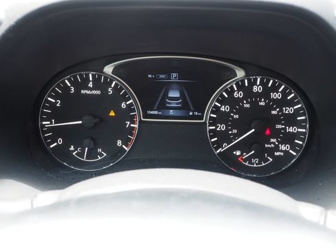 Used 2019 Nissan Pathfinder Platinum AWD/4WD image 30