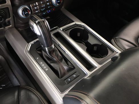 Used 2019 Ford F150 Platinum w/ Equipment Group 701A Luxury AWD/4WD image 10