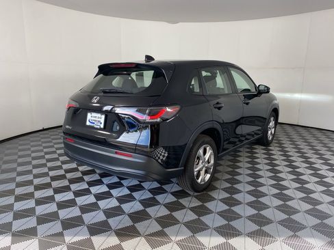 Used 2025 Honda HR-V LX image 10