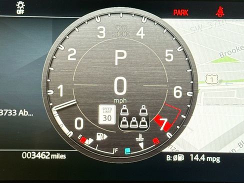 Used 2025 Land Rover Defender 130 S image 11