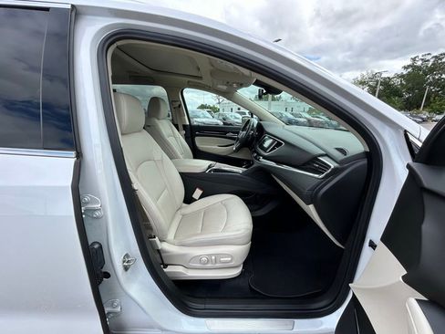 Used 2023 Buick Enclave Essence w/ Experience Buick Package FWD image 41