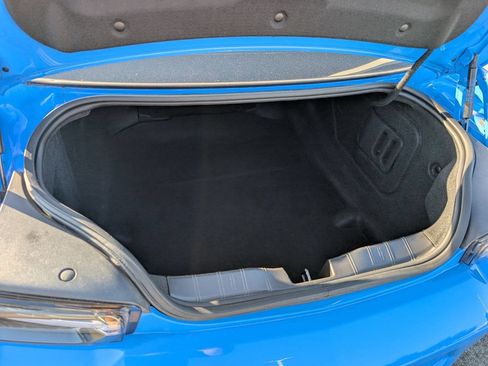 Used 2022 Chevrolet Camaro SS RWD image 28