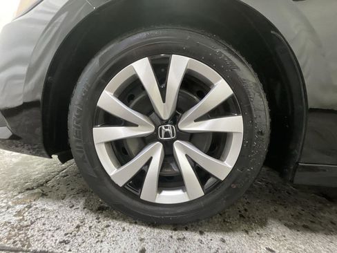 Used 2023 Honda Civic LX image 10