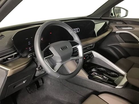 New 2025 Audi Q5 Premium Plus AWD/4WD image 9