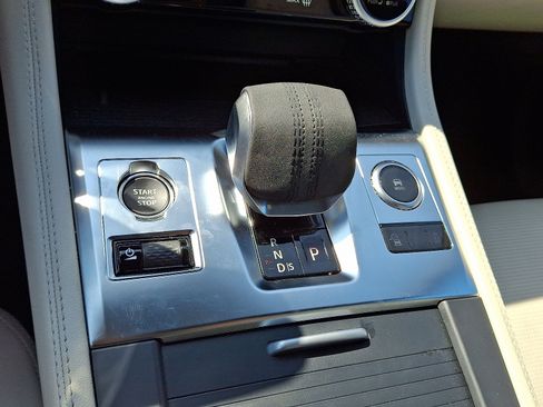 Used 2026 Jaguar F-PACE R-Dynamic S image 15