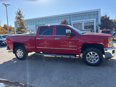 Used 2015 Chevrolet Silverado 3500 LTZ w/ Duramax Plus Package image 4