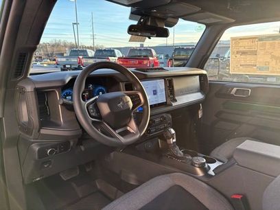 New 2025 Ford Bronco 2-Door w/ Sasquatch Package