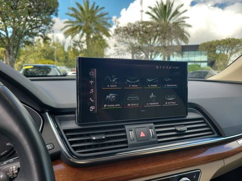 Used 2023 Audi Q5 2.0T Premium image 15