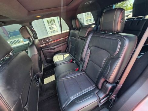 Used 2017 Ford Explorer Platinum AWD/4WD image 20