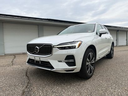 Used 2022 Volvo XC60 T8 Inscription w/ Advanced Package