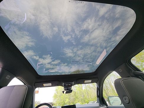 New 2025 GMC Sierra EV Denali AWD/4WD image 34