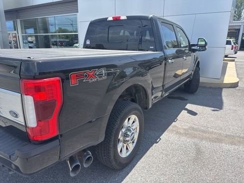 Used 2018 Ford F250 Platinum w/ Platinum Ultimate Package AWD/4WD image 3
