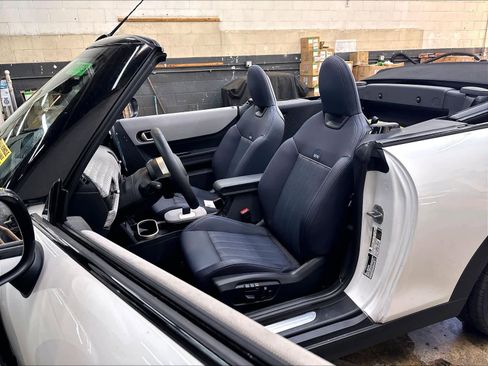 Used 2025 MINI Cooper S FWD image 26