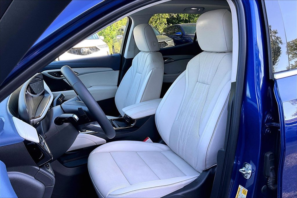 Used 2024 Buick Envision Avenir AWD/4WD image 34