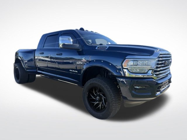 Used 2024 RAM 3500 Limited AWD/4WD image 3