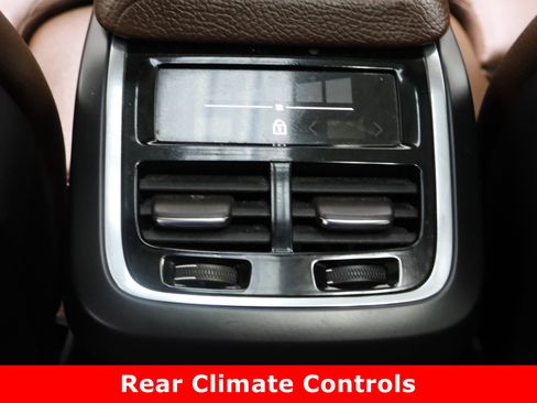 Used 2018 Volvo XC60 T6 Inscription w/ Convenience Package image 31