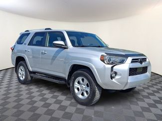 Used 2022 Toyota 4Runner SR5 AWD/4WD video 1