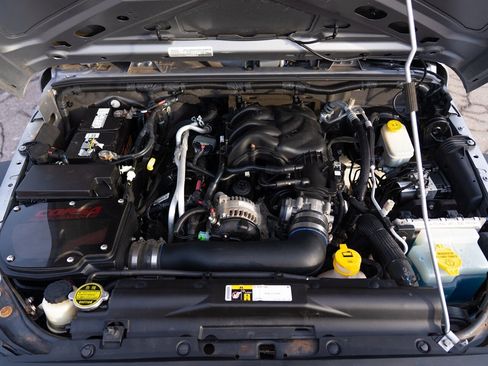 Used 2015 Jeep Wrangler Unlimited Sport image 13