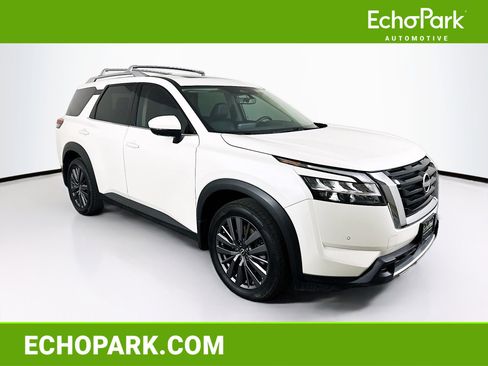 Used 2023 Nissan Pathfinder SL w/ SL Premium Package AWD/4WD image 1