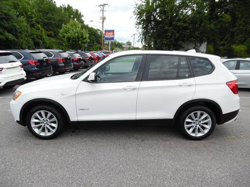 Used 2013 BMW X3 xDrive28i AWD/4WD image 2