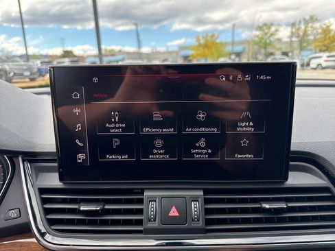 Used 2023 Audi Q5 2.0T Premium w/ Convenience Package image 19