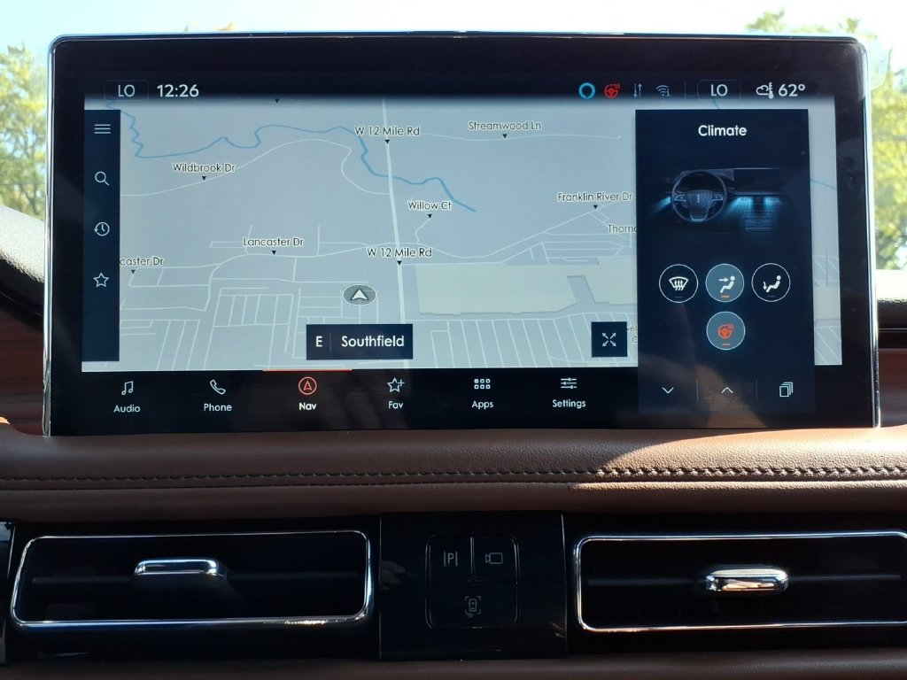 Certified 2023 Lincoln Nautilus Reserve AWD/4WD image 18