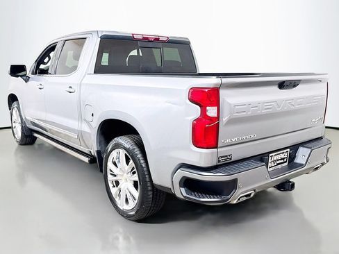 Used 2023 Chevrolet Silverado 1500 High Country w/ High Country Premium Package AWD/4WD image 6