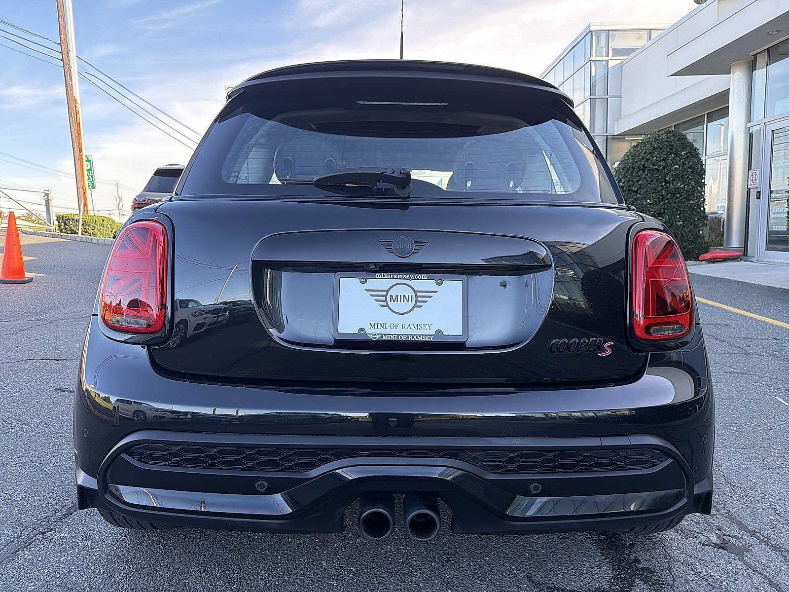 Used 2024 MINI Cooper S FWD image 13