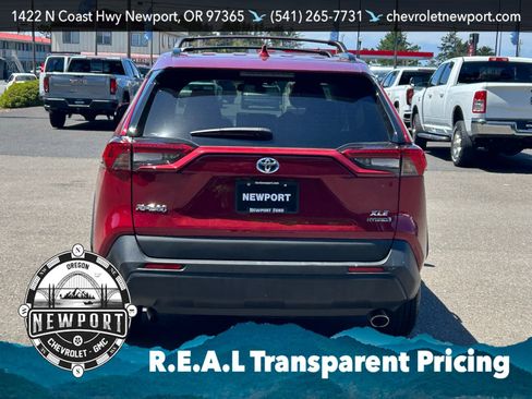Used 2020 Toyota RAV4 XLE w/ Convenience Package AWD/4WD image 6